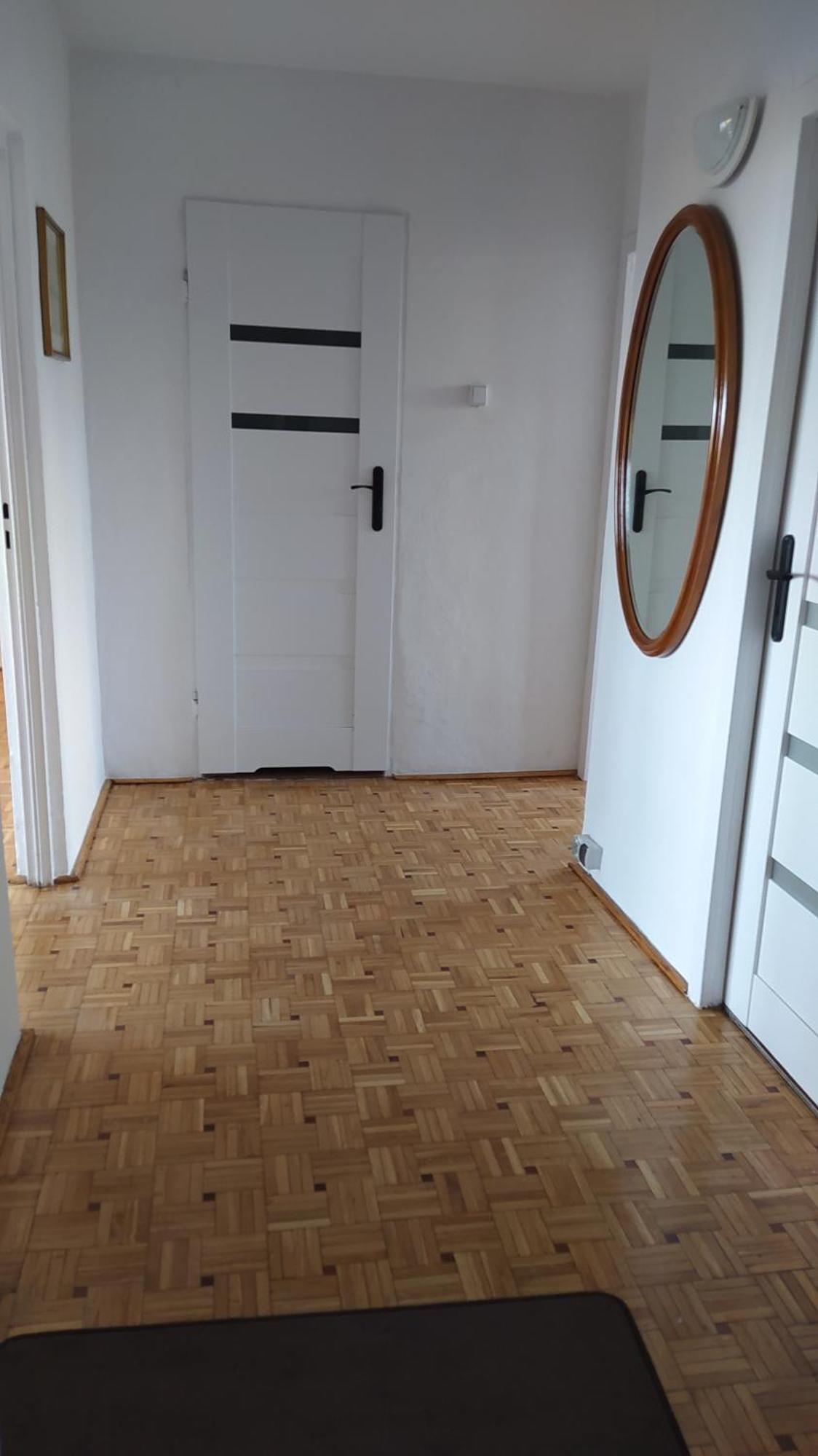Uroczy Apartament Z Bezplatnych Parkingiem Varşovia Exterior foto